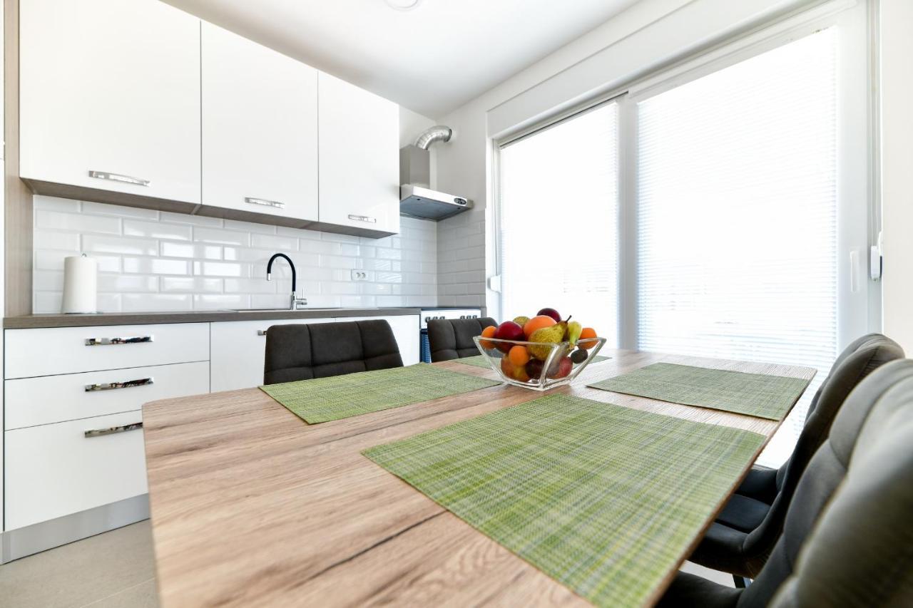 Ventula Apartment Zadar Bagian luar foto